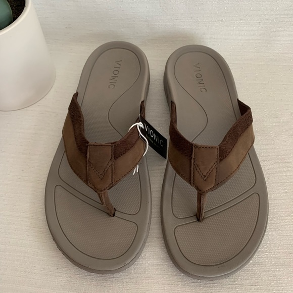 New Vionic Dennis Brown Leather Orthotic Flip Flop Sandals Men’s 8 - Picture 2 of 16